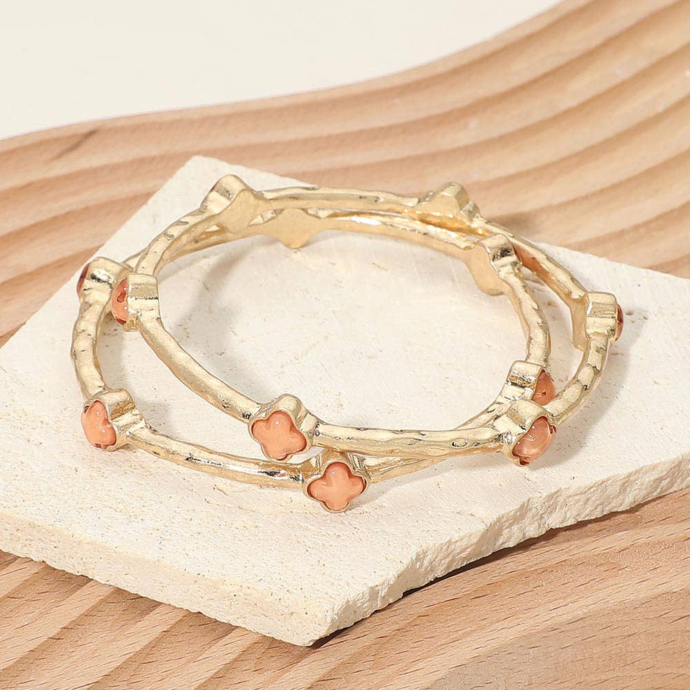 2PCS - Quatrefoil Stone Accent Hammered Metal Multi Layered Bangle Bracelets White,Worn Gold