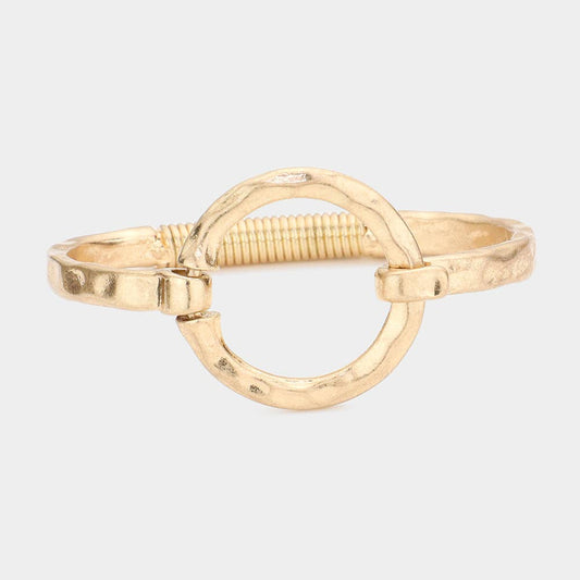 Hammered Open Metal Circle Hook Bracelet: WORN GOLD