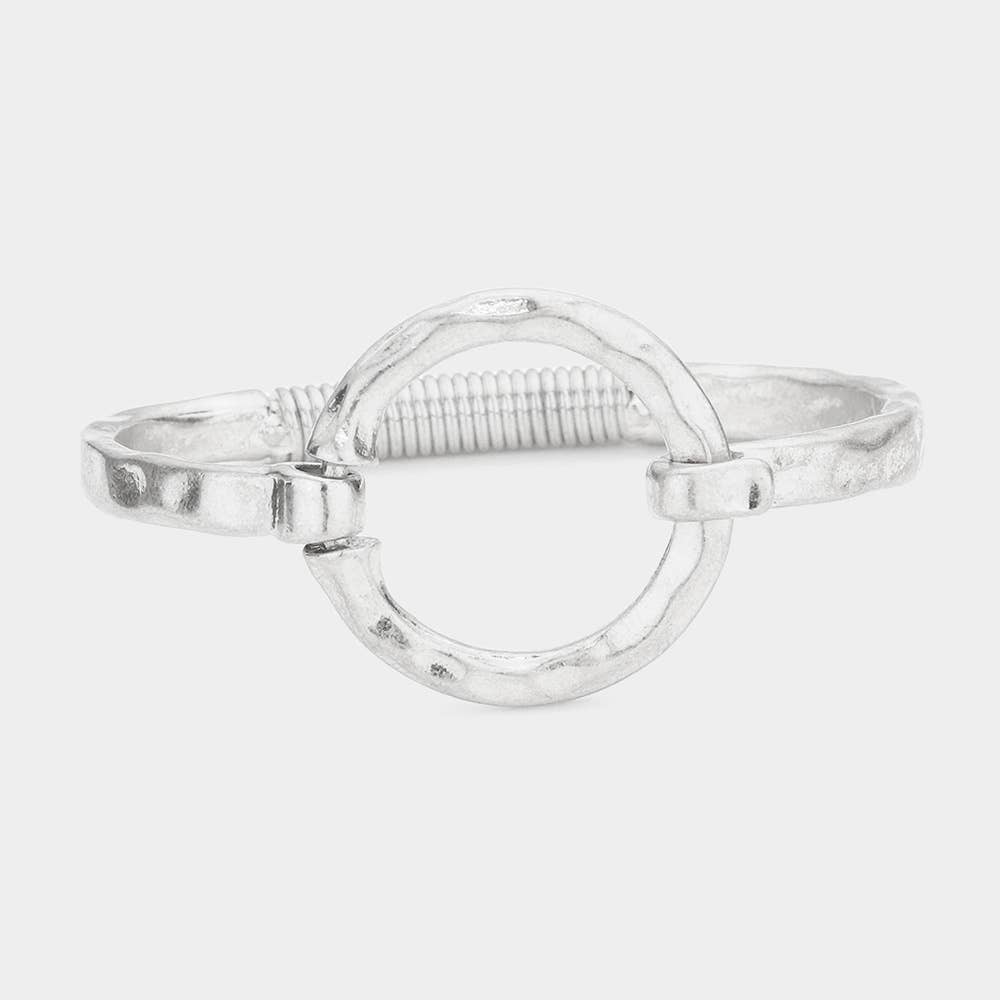 Hammered Open Metal Circle Hook Bracelet: WORN GOLD